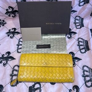 Bottega Veneta Authentic